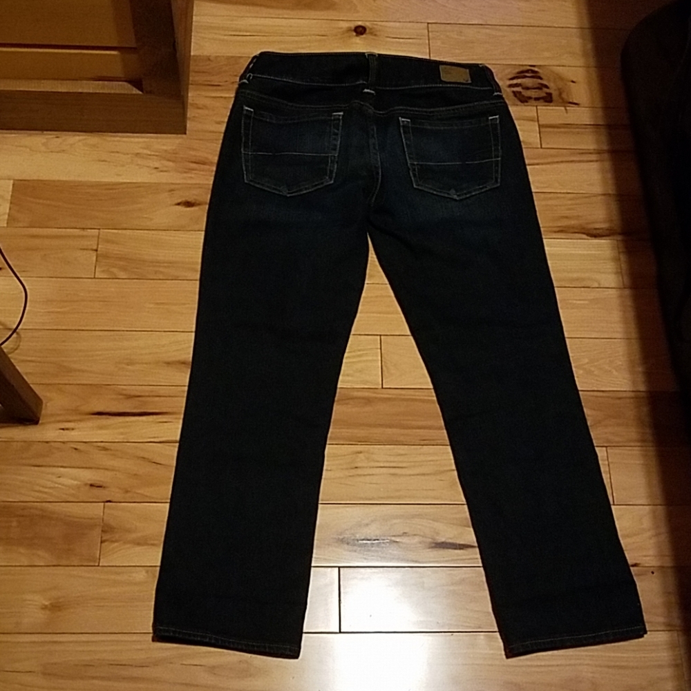 Womens sz 2 cropped